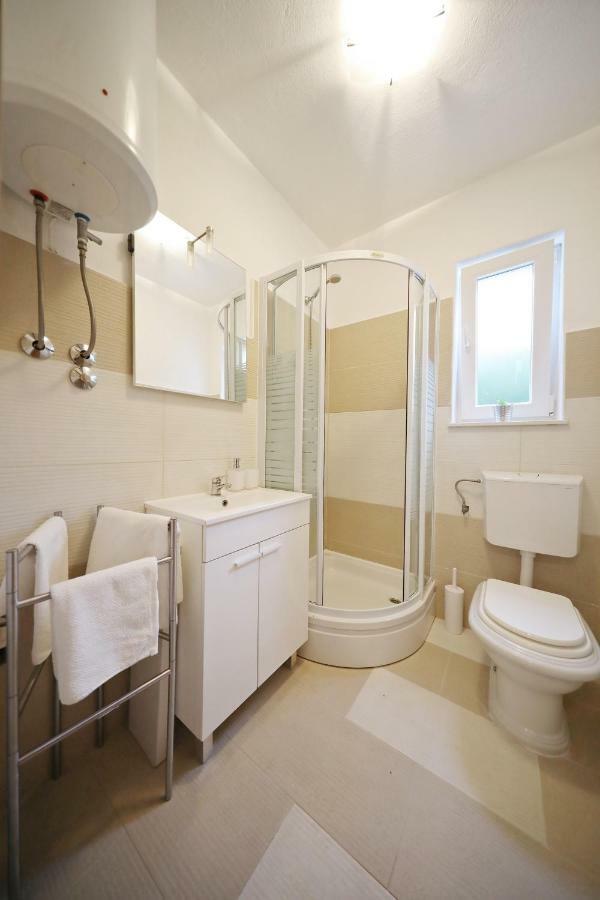 Apartmani Olivia Bibinje Esterno foto